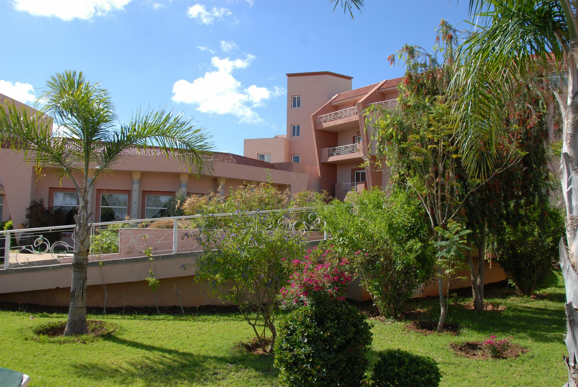 Hotel Menzeh Dalia Meknès Buitenkant foto